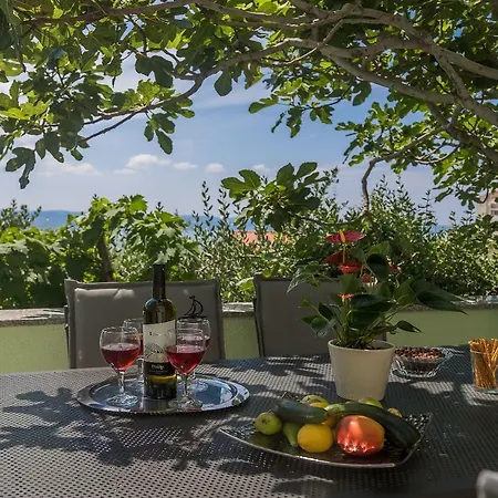 Ivano Apartment