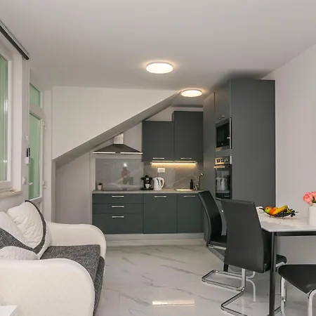 Ivano * 杜基拉特